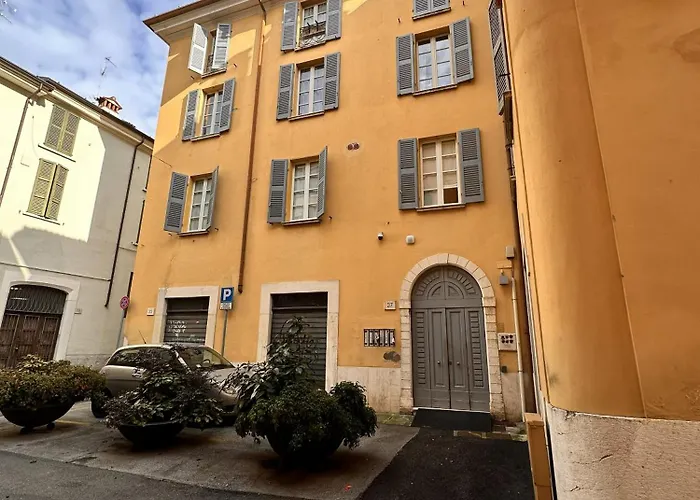 Piazzetta - Casa Cossere - * Brescia
